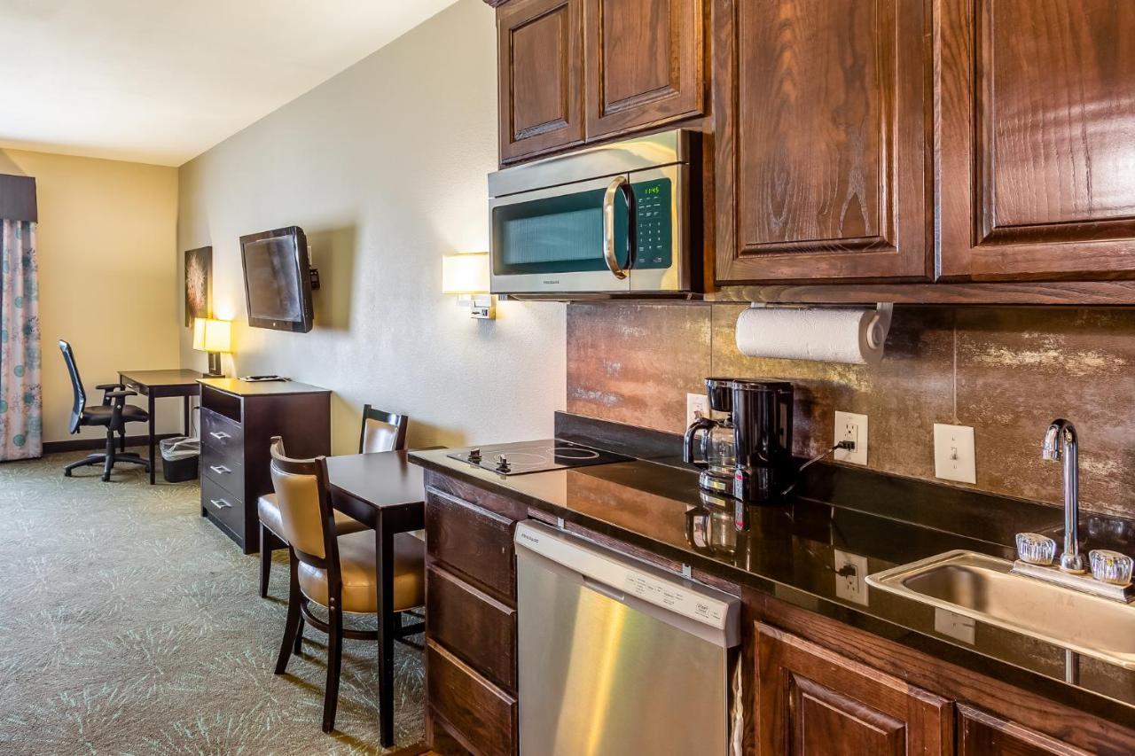 Baymont By Wyndham Tx 3*