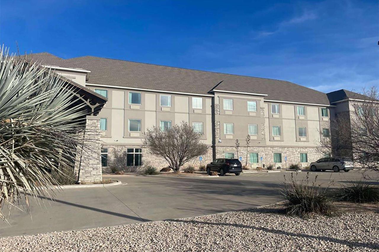 Hotel Baymont By Wyndham Tx Andrews